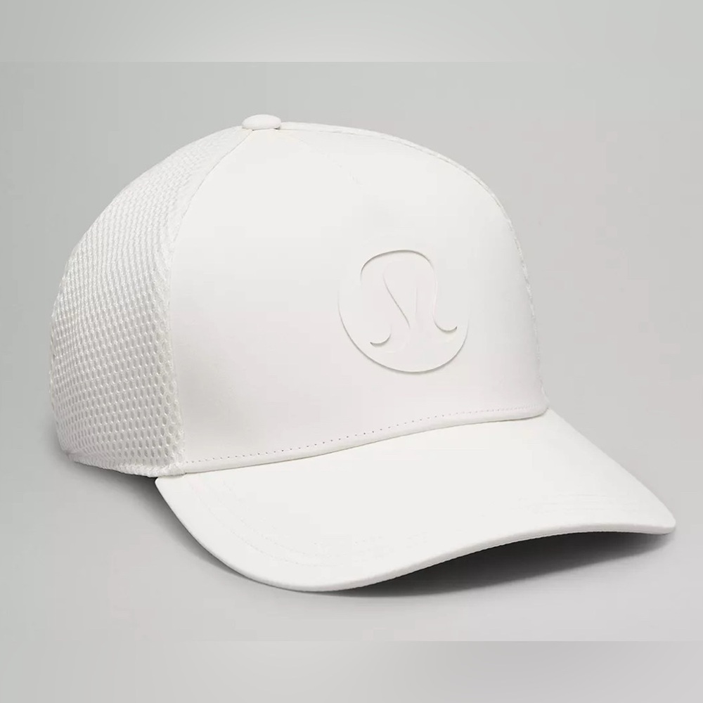 NWOT Lululemon Trucker Hat Logo